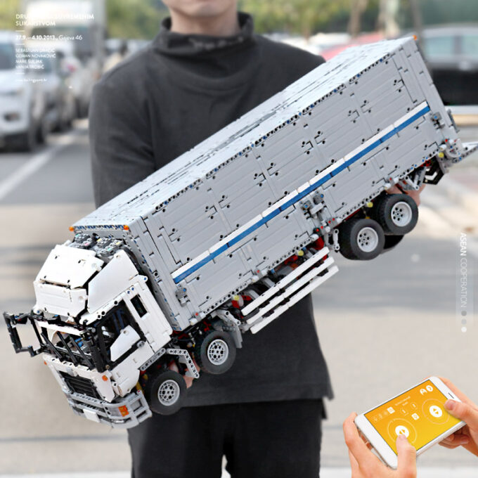Mould King 13139 - RC Wing Body Truck - 4166 Klemmbausteine – Bild 4